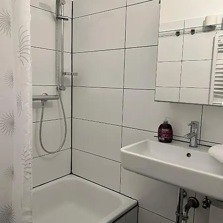 Zwischen Uni Und Koenigsplatz شقة